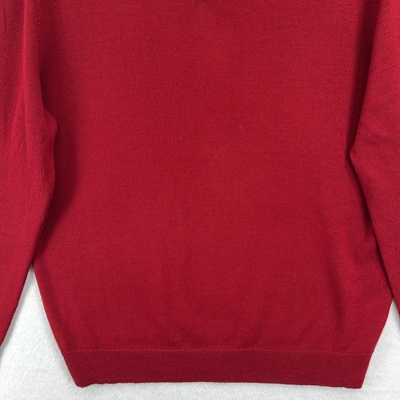 Club Room Men’s Sweater Size M Red V-Neck Pullover Wool/Acrylic Blend - Picture 4 of 12